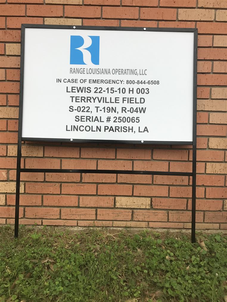 Well Lease Sign - Range LA Operating photo